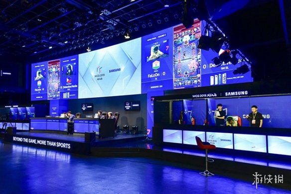 来自全国各 来自全国各