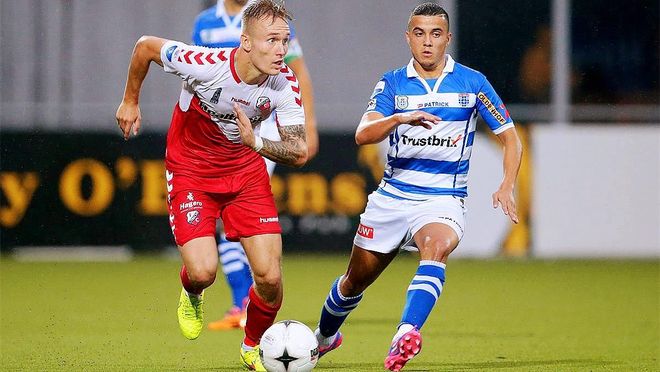 龄球比赛中 龄球比赛中