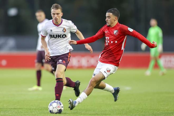 另一边通过 另一边通过