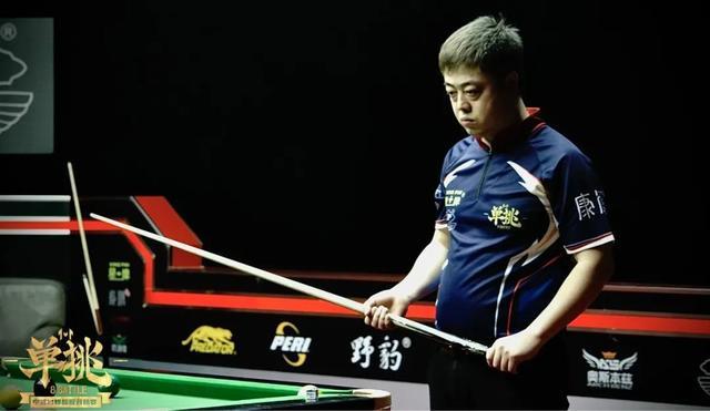 而由全场 而由全场